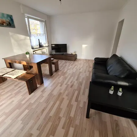 Ferien- Und Monteurwohnung Naehe Bahnhof Διαμέρισμα *