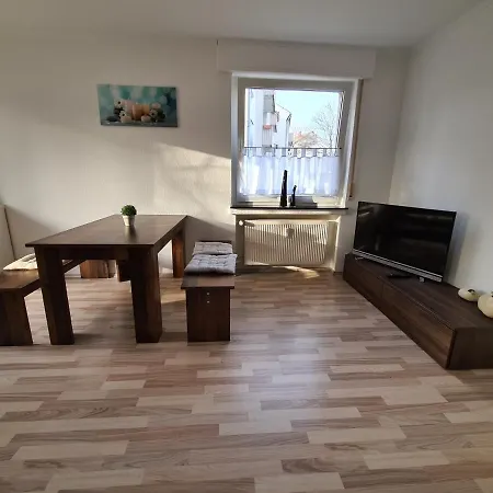 Ferien- Und Monteurwohnung Naehe Bahnhof Διαμέρισμα Τρόισντορφ