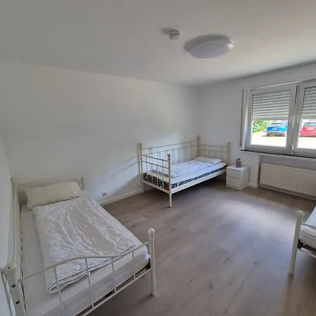 Ferien- Und Monteurwohnung Naehe Bahnhof Apartament