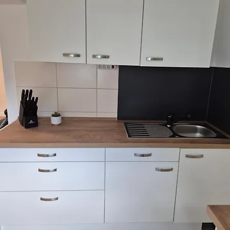 Ferien- Und Monteurwohnung Naehe Bahnhof Apartament *